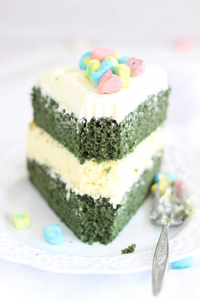  Green  Velvet  Cheesecake Cake 