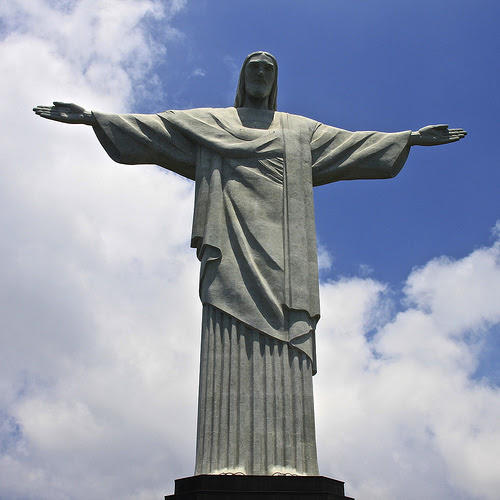 http://vuelosbaratosbaratos.com/wp-content/uploads/2014/02/cristo-redentor-brasil.jpg