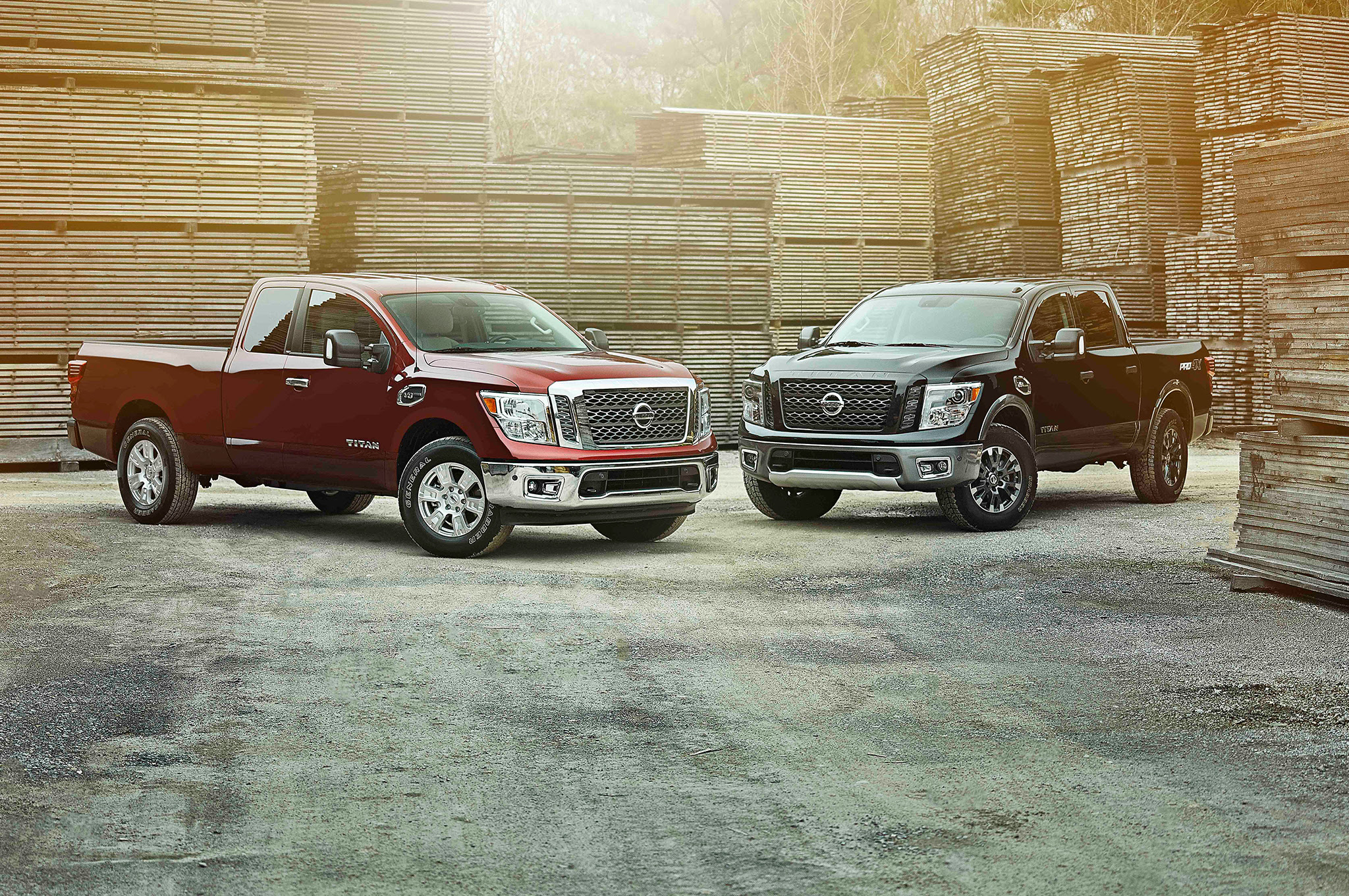 2017 Nissan Titan King Cab group 01