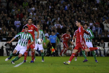 http://images.detik.com/content/2012/11/22/75/betismadridi.jpg