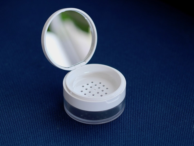 無印 ルースパウダーは別売り容器が断然使いやすい件 良品生活 Powered By ライブドアブログ