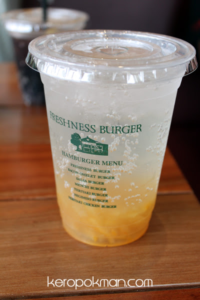 Freshness Burger - Yuja Cha