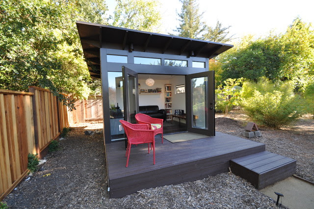Area Office 10x12: Studio Shed Lifestyle - Modern - Garage And Shed 