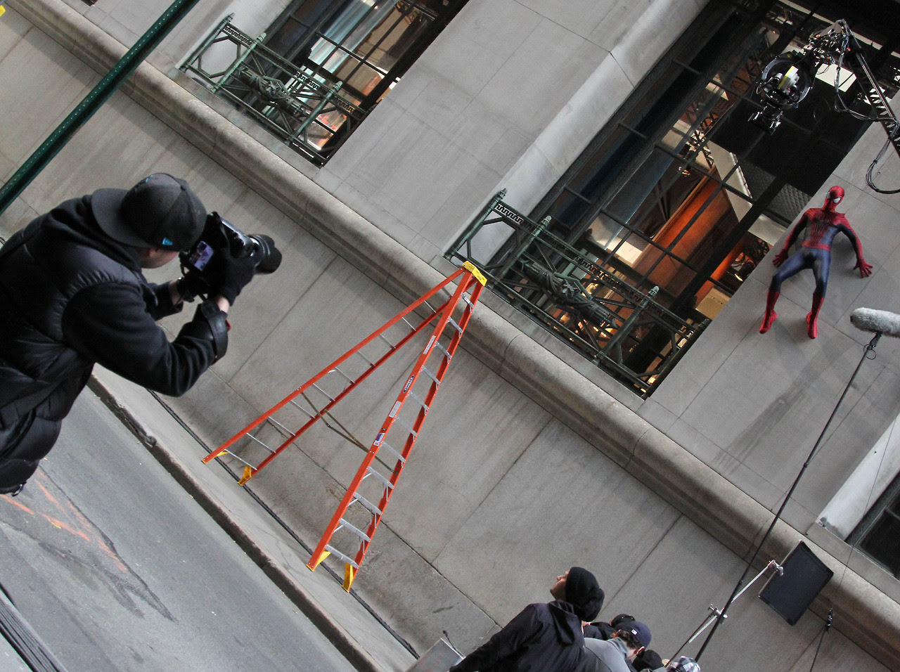 > THE AMAZING SPIDER-MAN 2 - Gorgeous Pics Of Spidey's New Costume - Photo posted in The TV and Movie Spot | Sign in and leave a comment below!