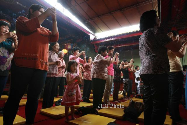 290114-Harian Jogja-Doa Jelang Imlek-01  - Solopos.com