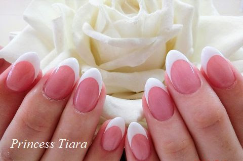 白フレンチネイル 豊田市のネイルサロン スクールprincess Tiara