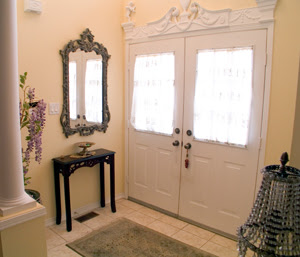 How to decorate your entryway for under $100