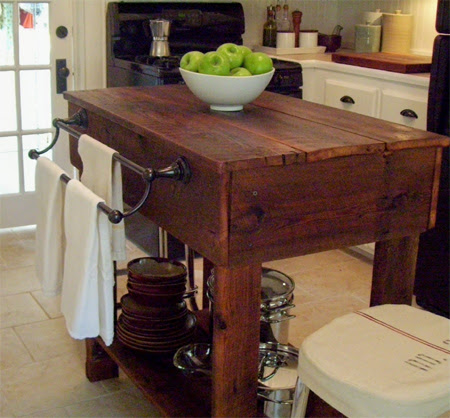 HOME DZINE Home DIY Rustic kitchen island with reclaimed 