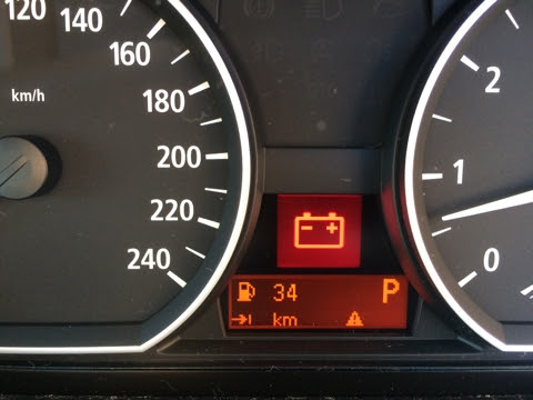 Bmw E87 118i チャージランプ点灯 Maintenance Blog 整備ブログ