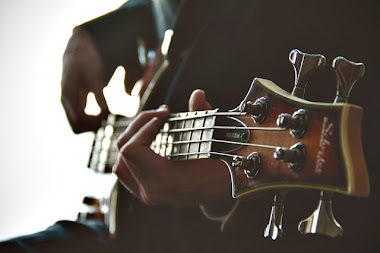 326 tracks automatically added to 94 playlists, on 2022-06-02