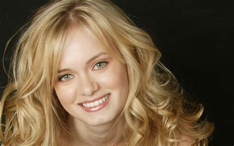 sara paxton hd wallpapers