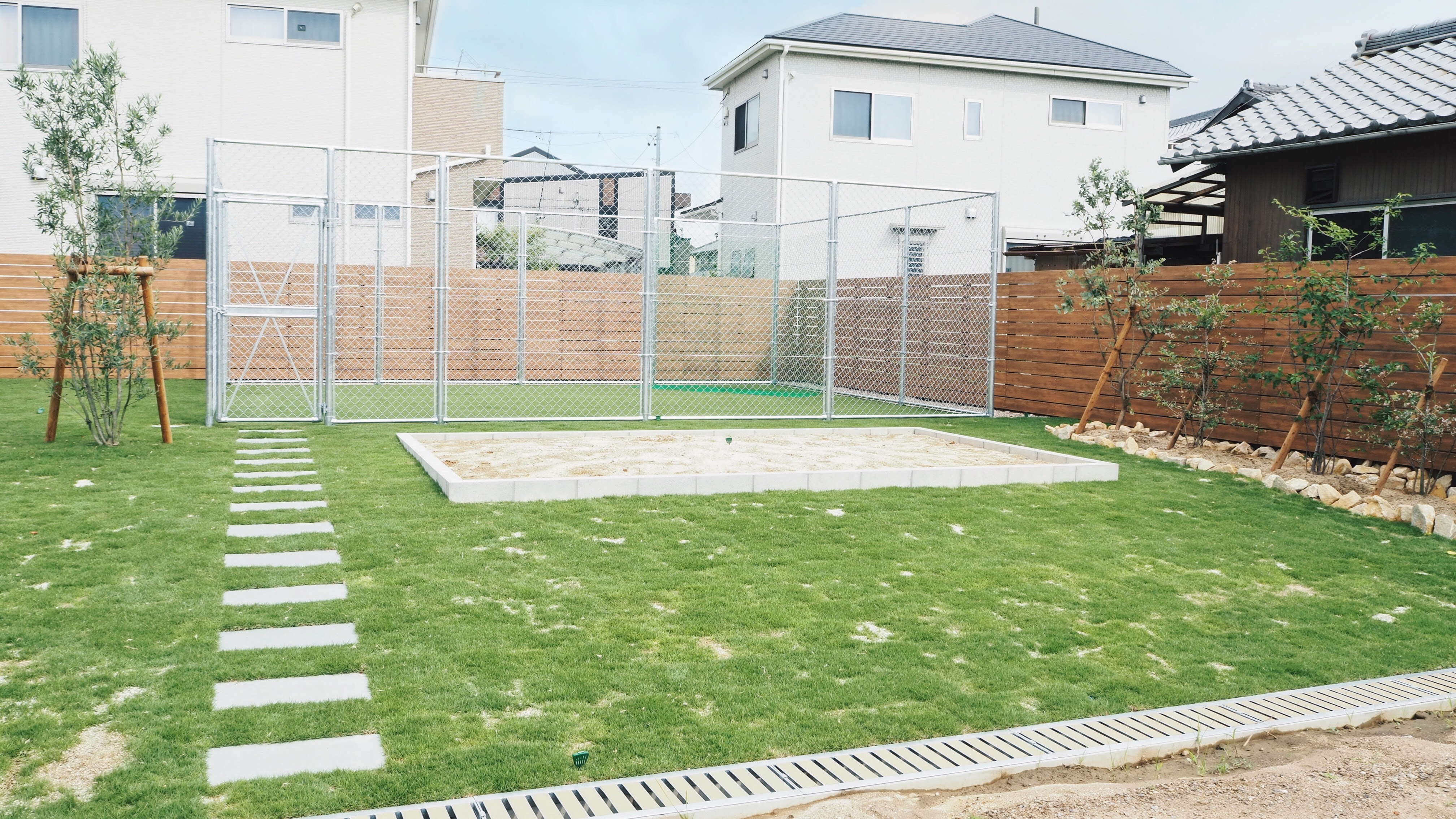 サッカーグランドのあるお庭 Rustic 株式会社ラスティック