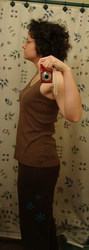 McCall's 4664: side of workout pants with astericks