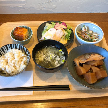たまご 食堂 松本市 ごはんカフェ笑 Emu