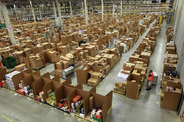 Mengintip Gudang Besar Situs Amazon [ www.BlogApaAja.com ]
