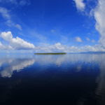 Ocean like glass in Ponhpei © Simon Williams, Pohnpei Surf Club