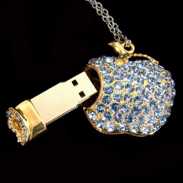 Beautiful USB Jewelry (11 pics)