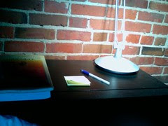 gtd post it 1 bedside table