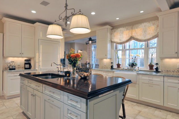 30 Impressive Kitchen Window Treatment Ideas