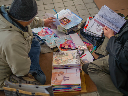 Comiket 83 otaku and loli dojinshi.