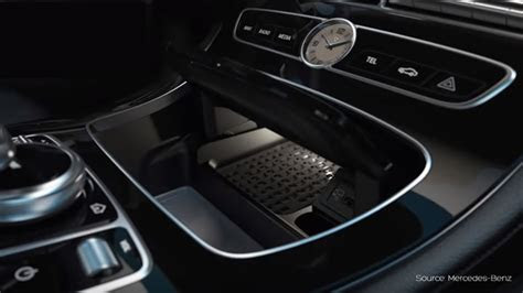 This case features an internal . Mercedes-Benz wireless charging - Aircharge