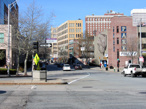 lasallesquare