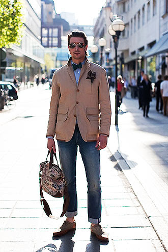 デニムのロールアップはどんな風にまくればいいのか 正しいやり方は 太め 細め ロールアップ幅の正解と方法を教えます 最も早くオシャレになる方法 現役メンズファッションバイヤーが伝える洋服の 知り方 Knower Mag