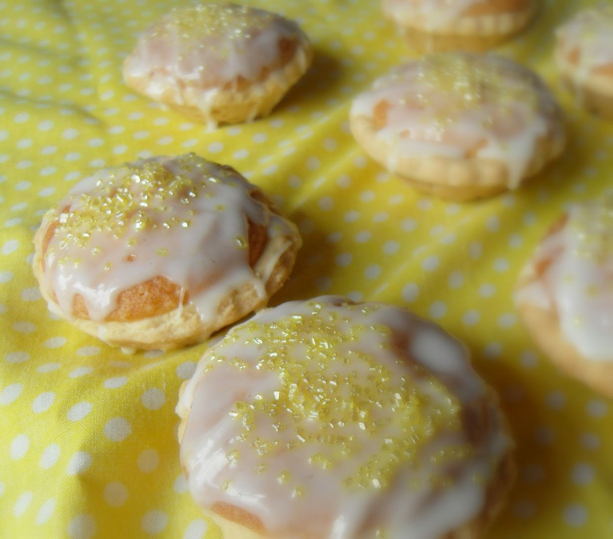 Lemon Drizzle Tarts
