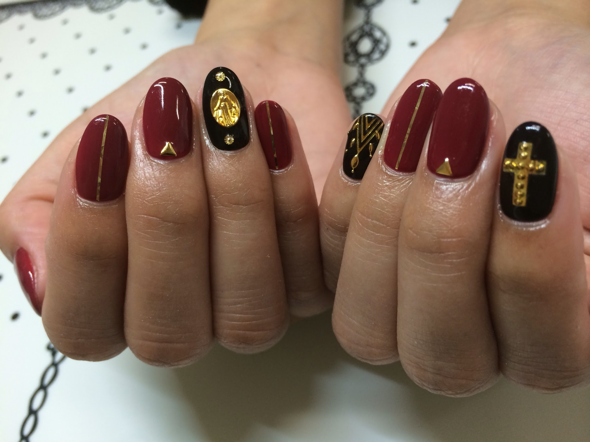 ボルドー マリア様ネイル 太田市のネイルサロンならateliermanichouchou