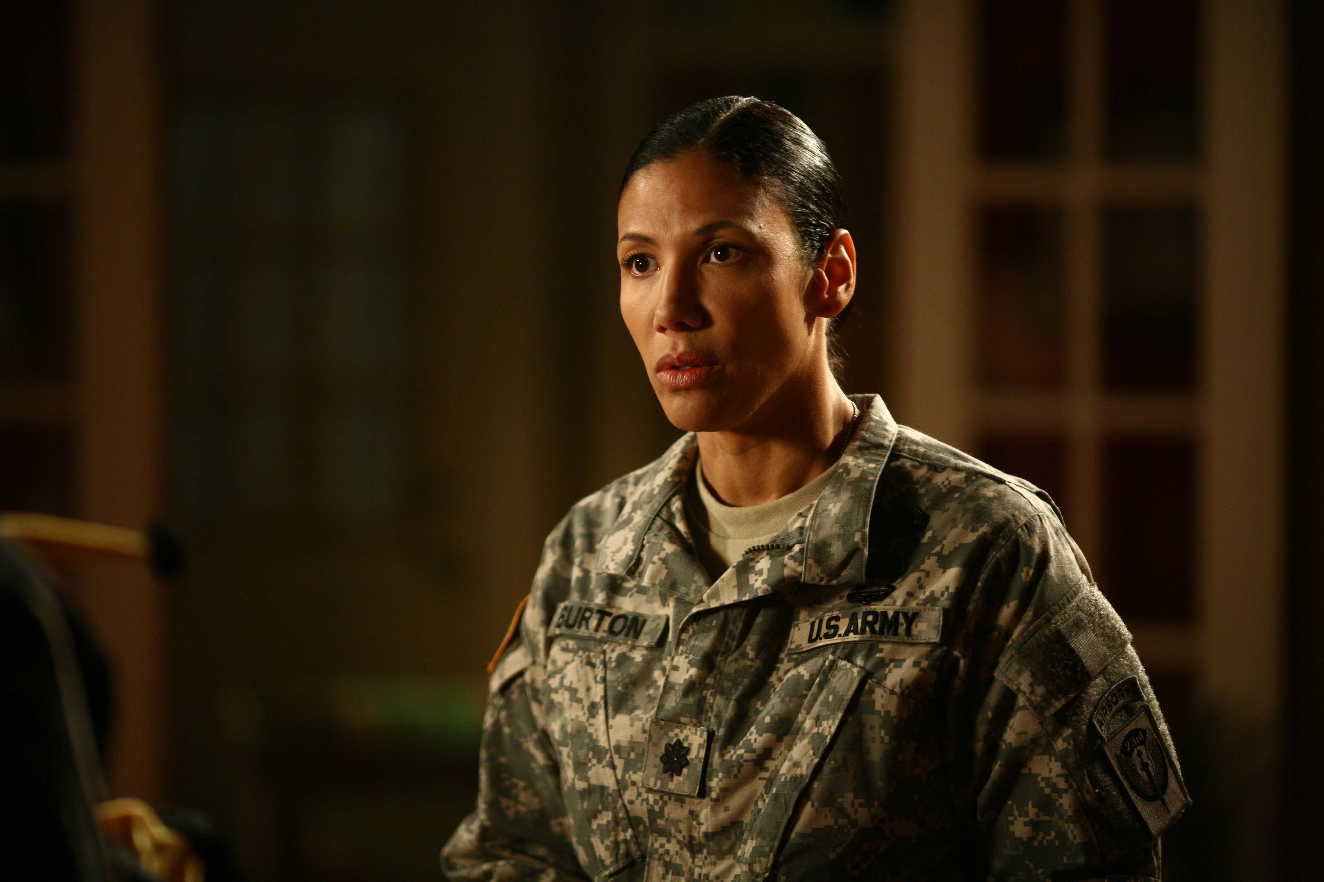 Lifetime Television And Hallmark Give Special Holiday Gift To &Quot;Army Wives&Quot; Viewers