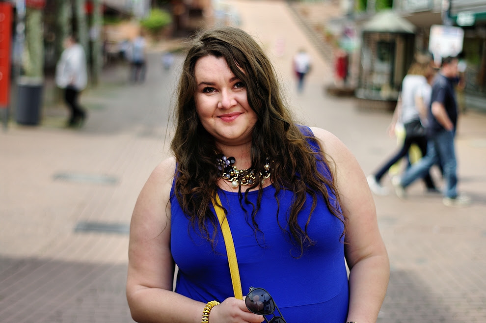 Große Größen Plus Size Fashion Blog cobalt kobalt maxi dress asos curve