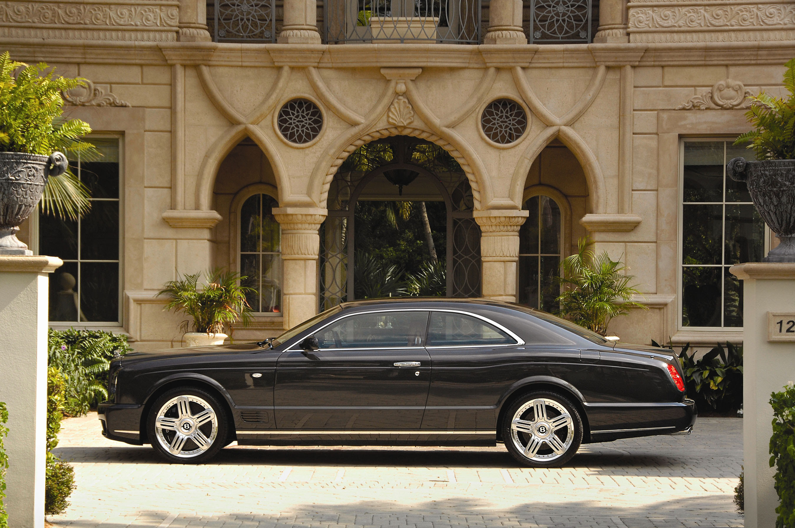 bentley brooklands pictures