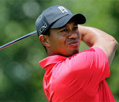 Woods stumbles in first round of Tour Championship
