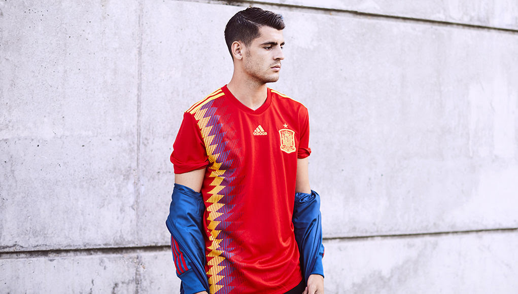 スペイン代表 18年adidasワールドカップモデル ホーム 正式リリース 94年アメリカｗ杯モデルをオマージュ Football Shirts Voltage Com サッカー各国代表 クラブユニフォーム