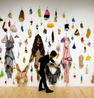 annette-messager-art-installation-5