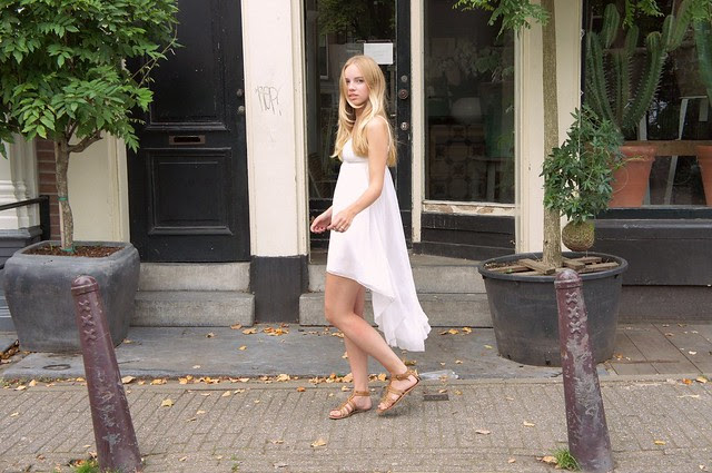 whitedress3