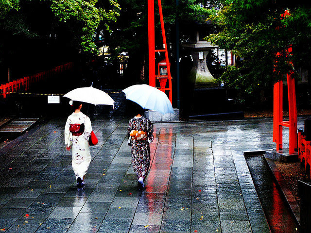 雨の京都も趣深い 雨でも楽しめる穴場の観光 デートスポットを紹介
