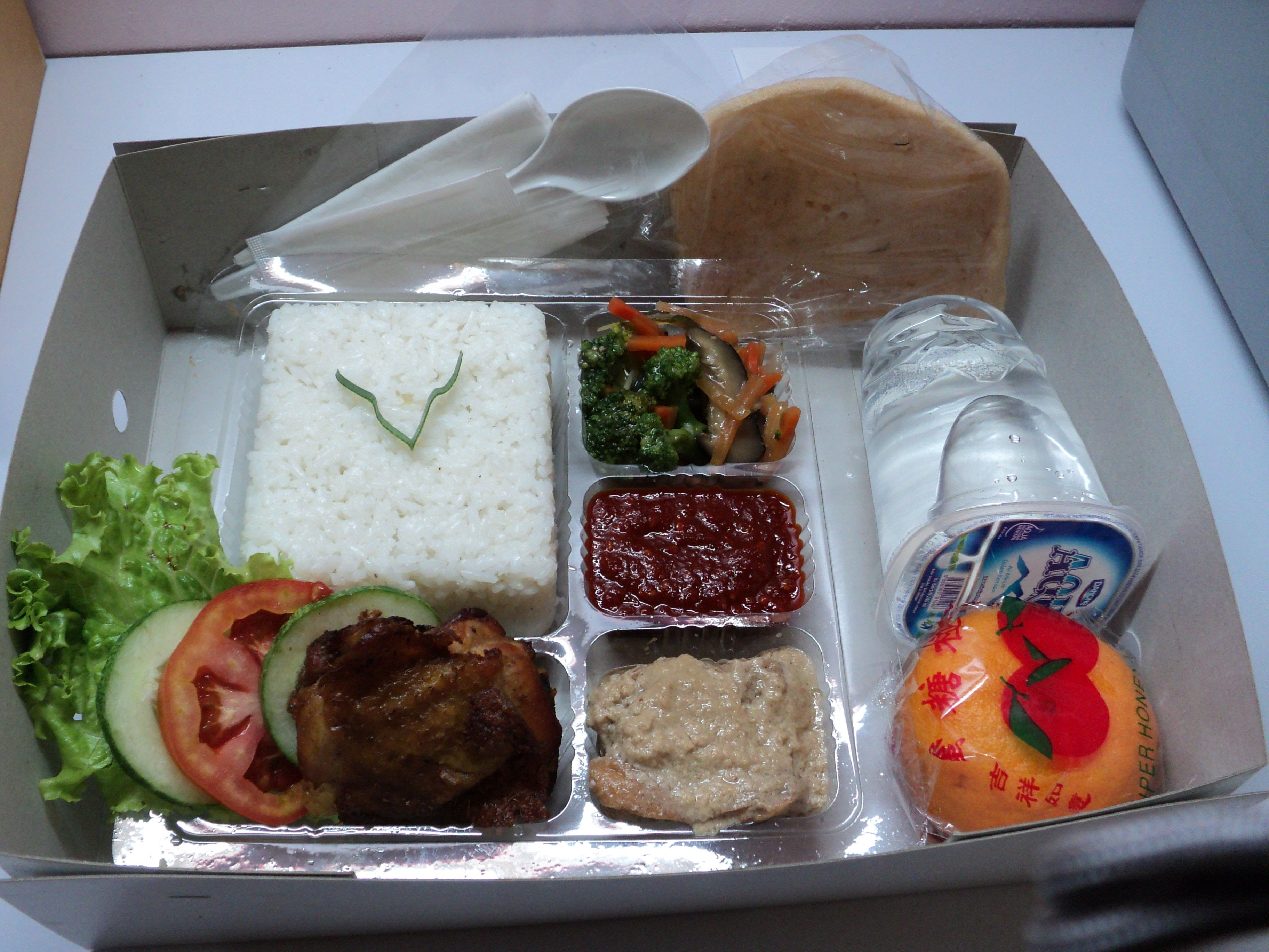 creativersity Proposal Usaha Makanan Nasi Kotak 