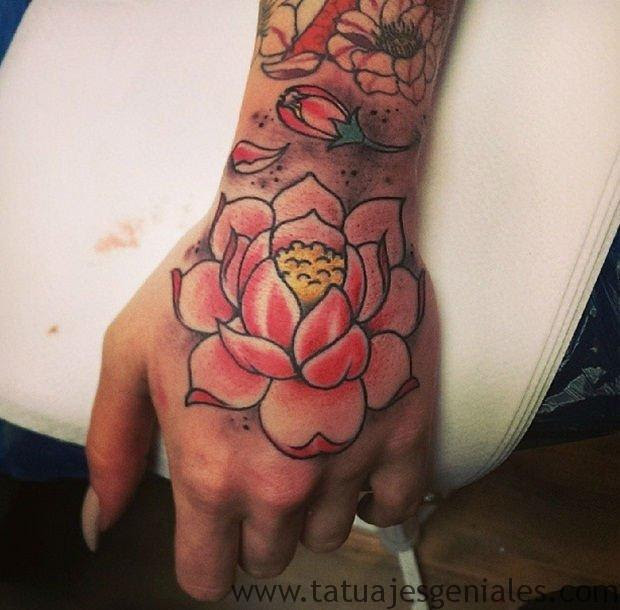 Significado Y Disenos De Tatuajes De Flor De Loto Top 2018