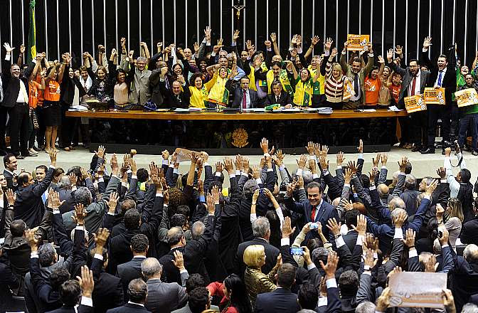 Ordem do Dia. Votação do Projeto de Lei (PL 7495/06), que cria o piso nacional para os agentes comunitários de saúde e combate a endemias - Presidente Henrique Eduardo Alves