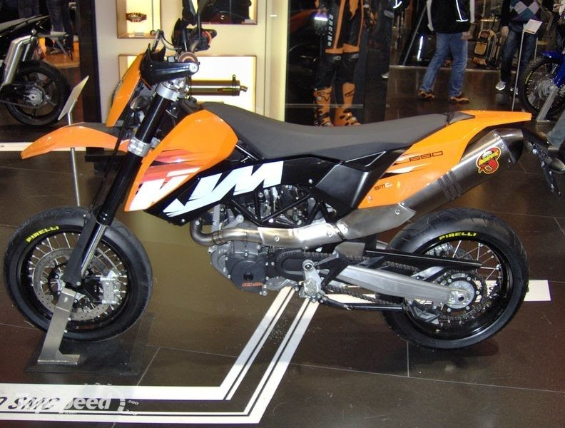 2009 KTM 690 SMC 
