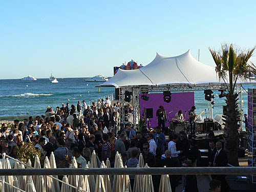 reception sur la plage.jpg