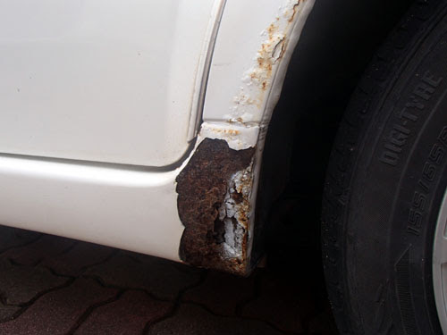 Diyで車の大サビfrp補修 前編 ｄｉｙまにあ