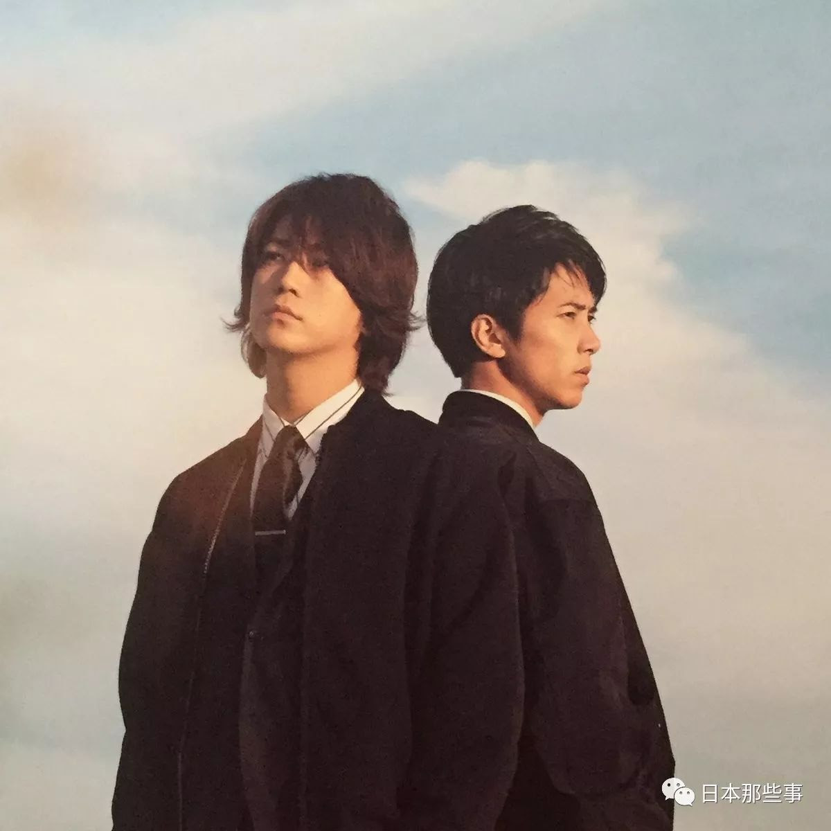 修二与彰合体看秀现场还能捕捉山田孝之松田翔太 松田翔太 山田孝之 菜菜绪 新浪娱乐 新浪网