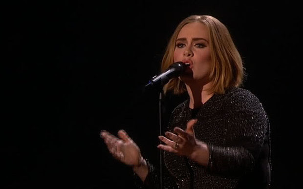 Adele's new bob debuted on the X Factor final went down a treat