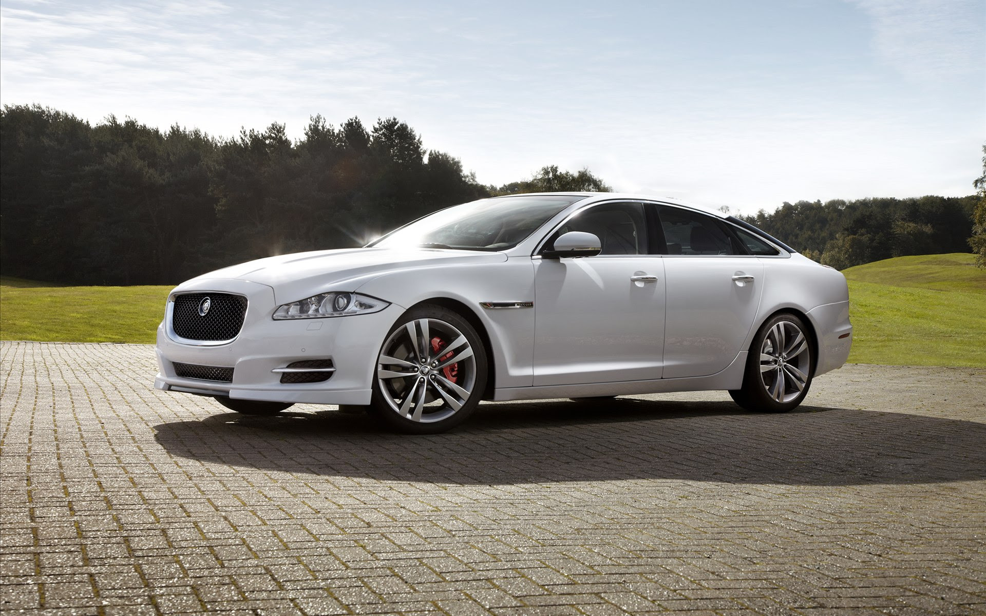 2012-Jaguar-XJ-Sport-Wallpaper-|-HD-Car-Wallpapers-|-ID-#2309