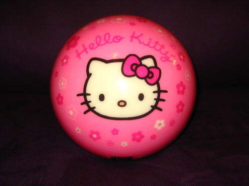 Hello Kitty Bowling. Hello Kitty Bowling Ball