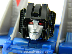 Transformers Thundercracker Masterpiece - modo alterno