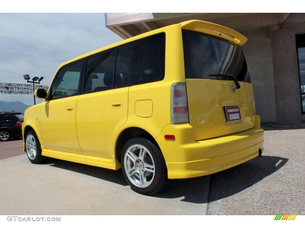 2005 Solar Yellow Scion Xb Release Series 2 0 49657125 Photo 4