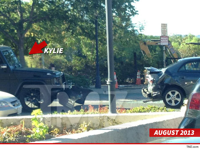 1105_kylie_jenner_accident_august_tmz_wm_DATE